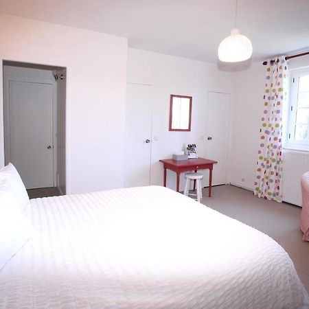 Manoir Le Mesnil Bed & Breakfast Saint-Martin-aux-Chartrains Bagian luar foto