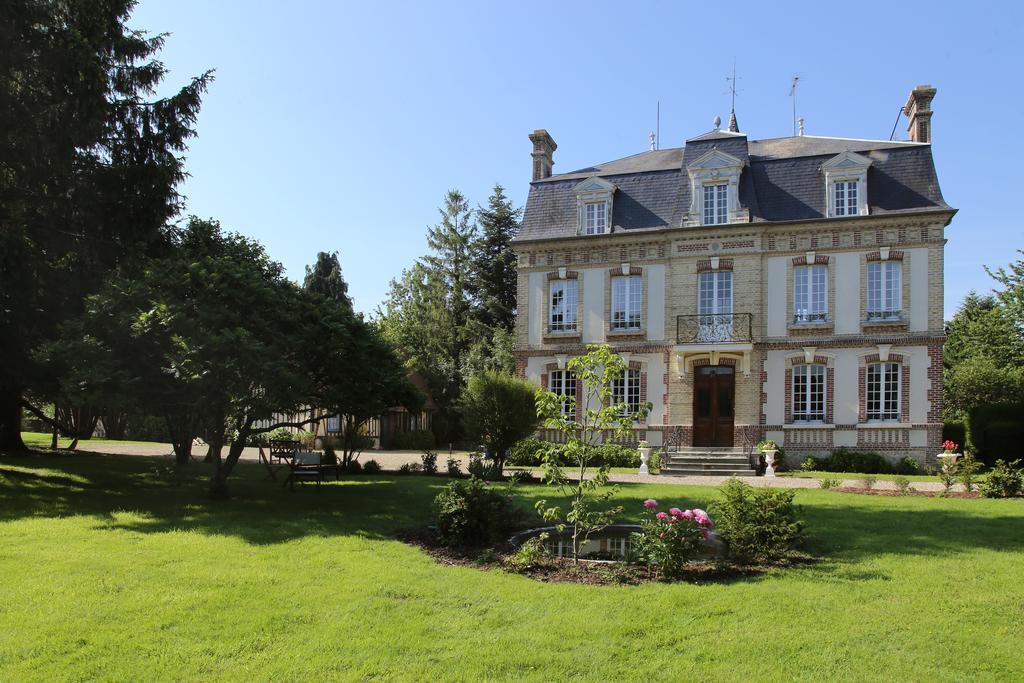 Manoir Le Mesnil Bed & Breakfast Saint-Martin-aux-Chartrains Bagian luar foto
