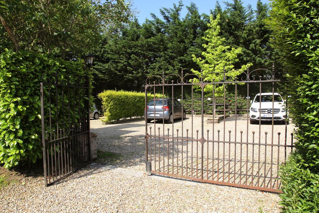 Manoir Le Mesnil Bed & Breakfast Saint-Martin-aux-Chartrains Bagian luar foto