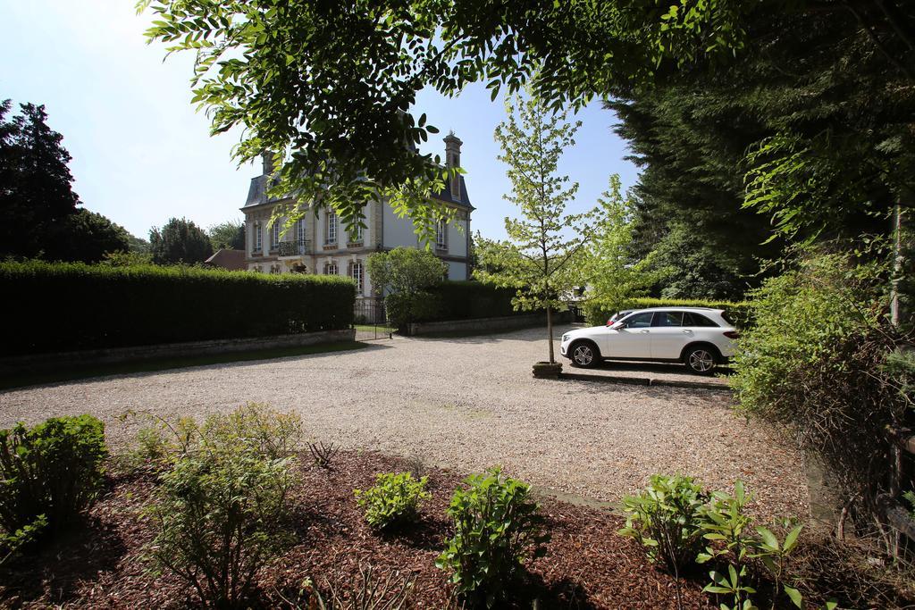 Manoir Le Mesnil Bed & Breakfast Saint-Martin-aux-Chartrains Bagian luar foto