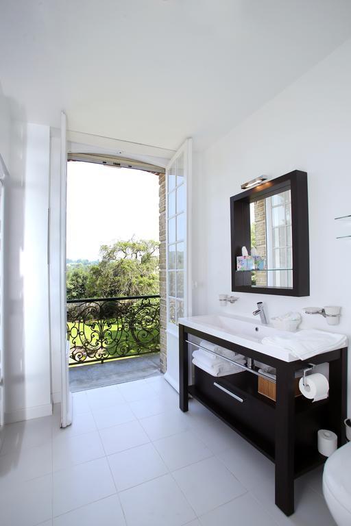 Manoir Le Mesnil Bed & Breakfast Saint-Martin-aux-Chartrains Bagian luar foto