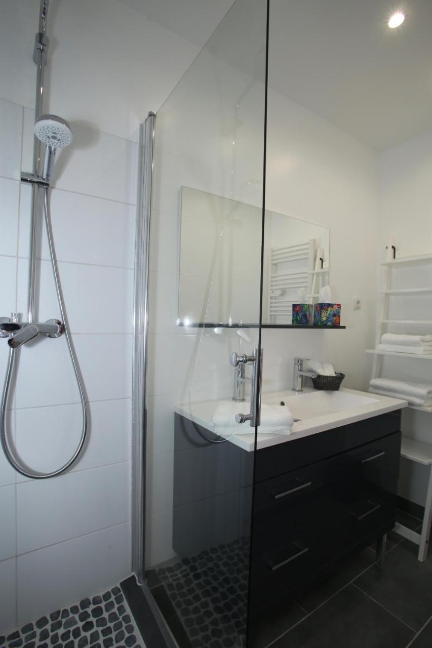 Manoir Le Mesnil Bed & Breakfast Saint-Martin-aux-Chartrains Bagian luar foto